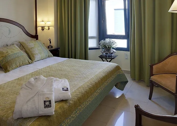 Golf Hotel