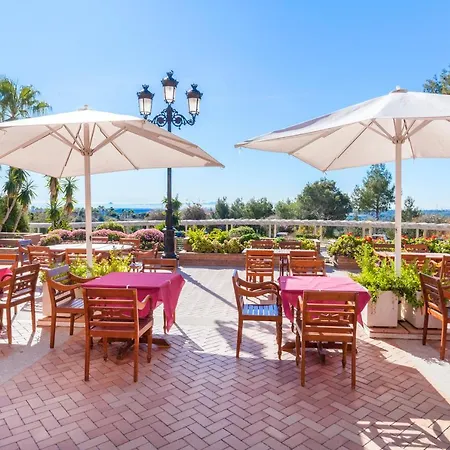 Golf Hotel 4*