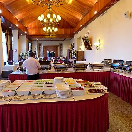 Hotel Golf 4*